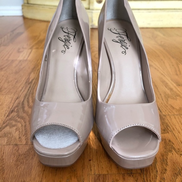 New Fergie Platform Patent Pumps in Nude - Picture 2 of 8